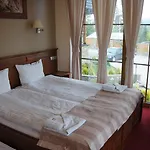Sekula 3*