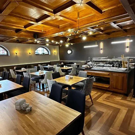 Sekula*** Gasthuis 3*